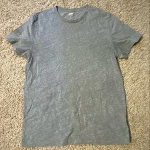 Old navy grey t-shirt